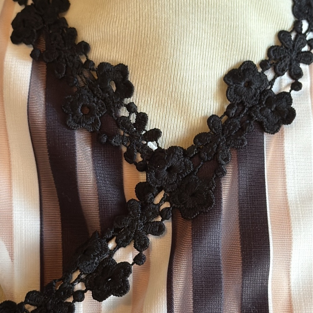 foxiedox Eldora Halter Dress - Picture 4 of 15
